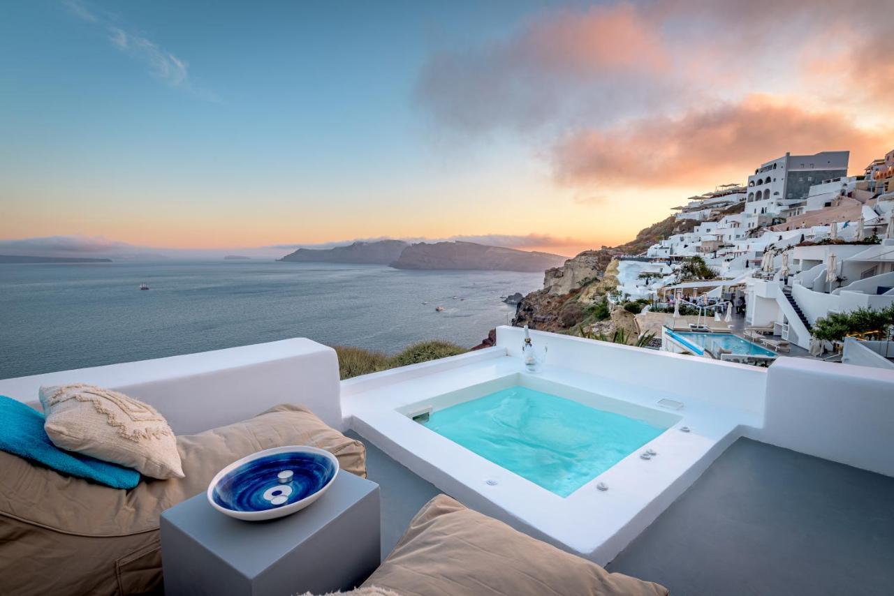Amazing View Villa Oia With Jacuzzi Exterior photo
